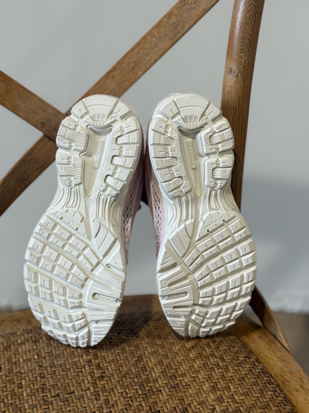 Saucony Ride Millennium Sneakers Pink Free People - Picture 9 of 9
